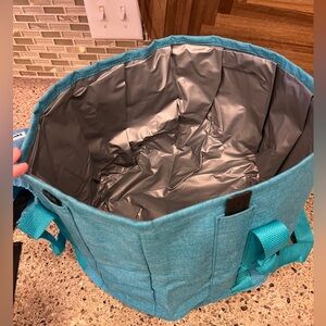 Portable foot soak/clothes wash bin